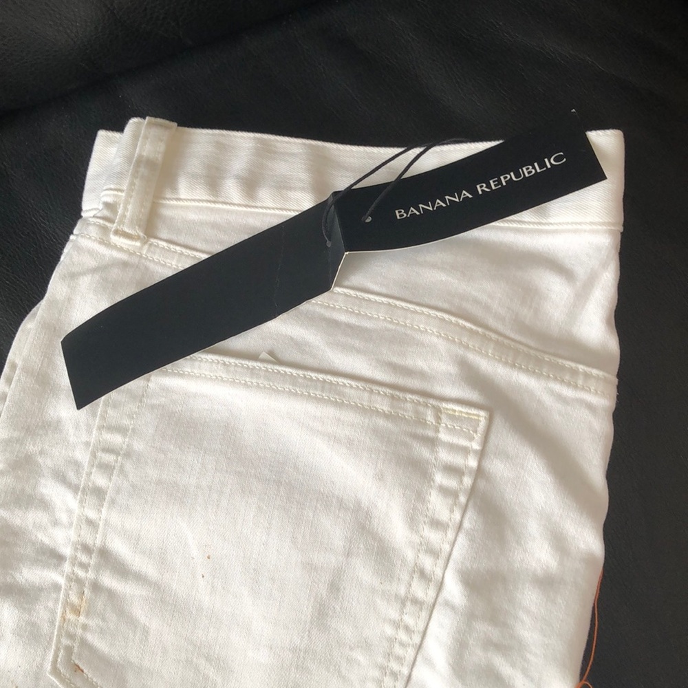 Men’s white pants